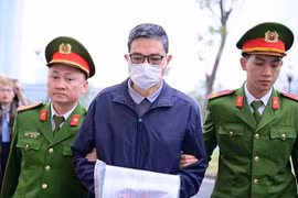 Cựu lãnh đạo Cục An toàn thực phẩm giúp sức cho “ông trùm” thực phẩm chức năng giả như thế nào? 