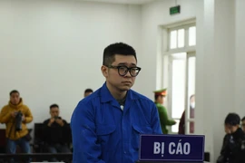 Cái giá cho người đàn ông đánh phụ nữ tại sảnh chung cư Sky Central