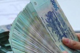 Người phụ nữ mất tiền tỷ vì thường xuyên nhờ thao tác chuyển tiền hộ