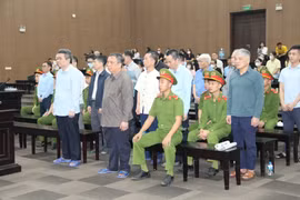 Ông chủ Công ty Hoàng Dân xin được bán vàng và nhà đất để khắc phục hậu quả 