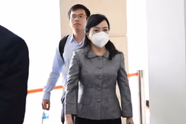 Cựu Bộ trưởng Nguyễn Thị Kim Tiến ra hầu tòa không bị dẫn giải