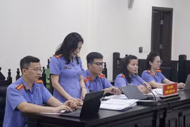 “Ông trùm” sản xuất, buôn bán thực phẩm chức năng giả bị đề nghị đến 18 năm tù