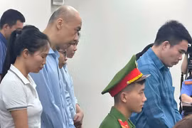 Lời khai về số tiền “cảm ơn” của cựu cán bộ hải quan trong vụ thực phẩm chức năng giả