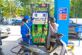 Gần 1.000 cửa hàng xăng dầu PVOIL đã sẵn sàng kinh doanh xăng E10