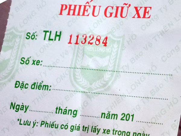 Bát nháo dịch vụ trông giữ xe: Chính quyền thờ ơ, vi phạm dai dẳng ảnh 3