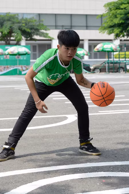 Quán quân Giọng hát Việt nhí - Quang Anh “bỏ” hát theo “nghiệp” bóng đá ảnh 5