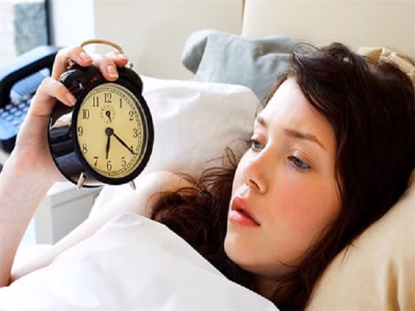 Ngủ quá nhiều hoặc quá ít làm tăng nguy cơ viêm loét đại tràng ảnh 1