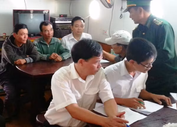 Nghi án chồng cho thuốc trừ sâu vào nồi canh để đầu độc vợ ảnh 3