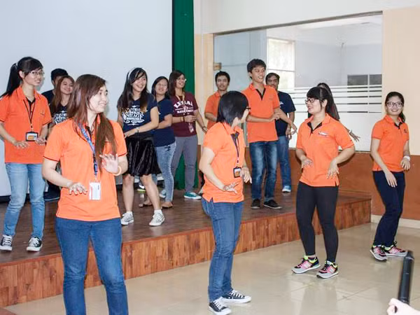 Có thể kiếm ngoại tệ từ giáo dục ảnh 1