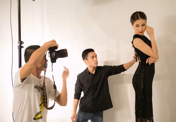 Diễm My 9X làm “nàng thơ” của NTK Adrian Anh Tuấn ảnh 9