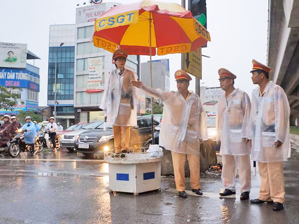 Những liệu pháp mạnh giảm ùn tắc giao thông ảnh 1