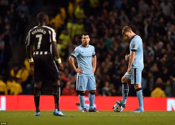 Man City thiệt đủ đường trước trận derby với M.U ảnh 2