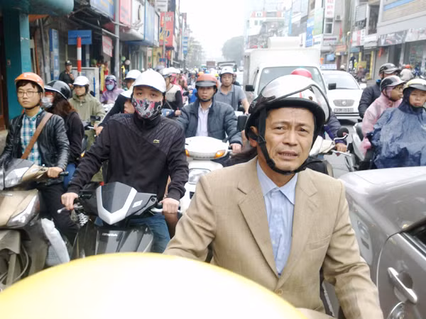 Triển khai nhiều biện pháp chống ùn tắc giao thông cuối năm ảnh 1