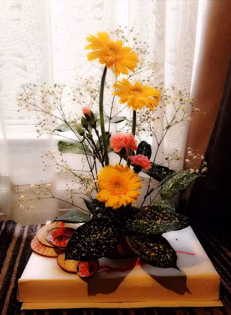 Hoa hậu Đặng Thu Thảo mang hình ảnh Việt Nam vào nghệ thuật cắm hoa Ikebana ảnh 2