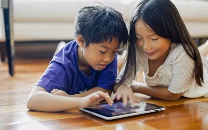 Trẻ em dưới 16 tuổi dùng mạng phải có tài khoản do cha mẹ đăng ký