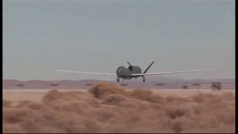 Máy bay do thám RQ-4 Global Hawk của không quân Mỹ Máy bay do thám RQ-4 Global Hawk của không quân Mỹ
