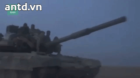 Xe tăng T-62M của quân đội Nga bàn giao cho Syria Xe tăng T-62M của quân đội Nga bàn giao cho Syria