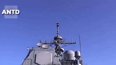 Tên lửa đánh chặn từ hệ thống Aegis khai hỏa