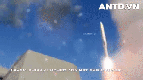 Ngoài phóng từ máy bay LRASM có thể bắn từ chiến hạm Ngoài phóng từ máy bay LRASM có thể bắn từ chiến hạm