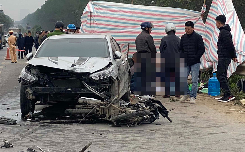 Hiện trường vụ tai nạn giao thông liên hoàn Hiện trường vụ tai nạn giao thông liên hoàn