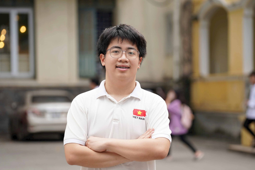 Ngô Quý Đăng (lĩnh vực học tập), sinh năm 2004, sinh viên Trường Đại học khoa học tự nhiên (Đại học Quốc gia Hà Nội). Ngô Quý Đăng (lĩnh vực học tập), sinh năm 2004, sinh viên Trường Đại học khoa học tự nhiên (Đại học Quốc gia Hà Nội).