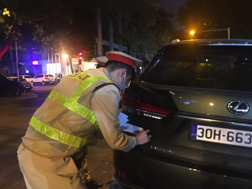 Tạm giữ 193 phương tiện vi phạm