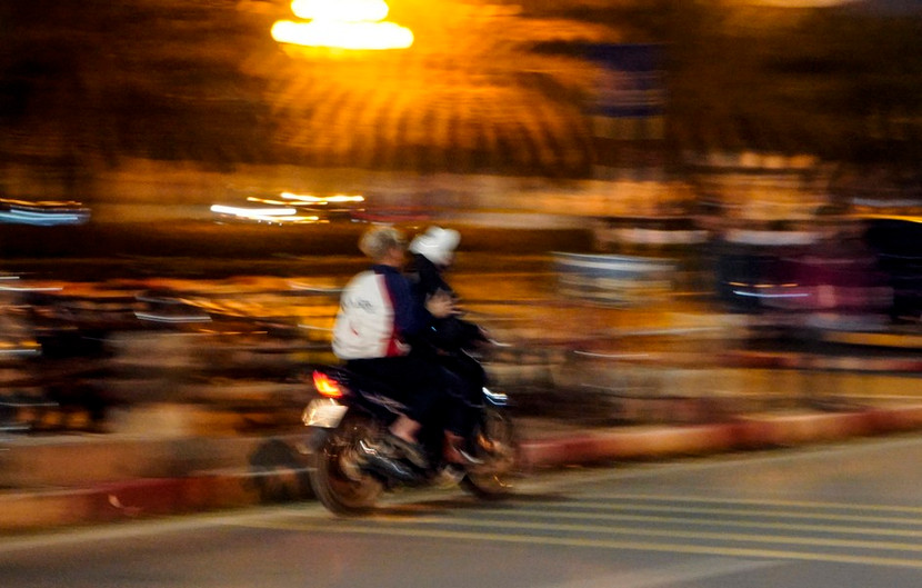 Nhiều đối tượng thanh thiếu niên phóng nhanh, rú ga, nẹt pô, lạng lách đã bị lực lượng 141 chặn giữ. Nhiều đối tượng thanh thiếu niên phóng nhanh, rú ga, nẹt pô, lạng lách đã bị lực lượng 141 chặn giữ.