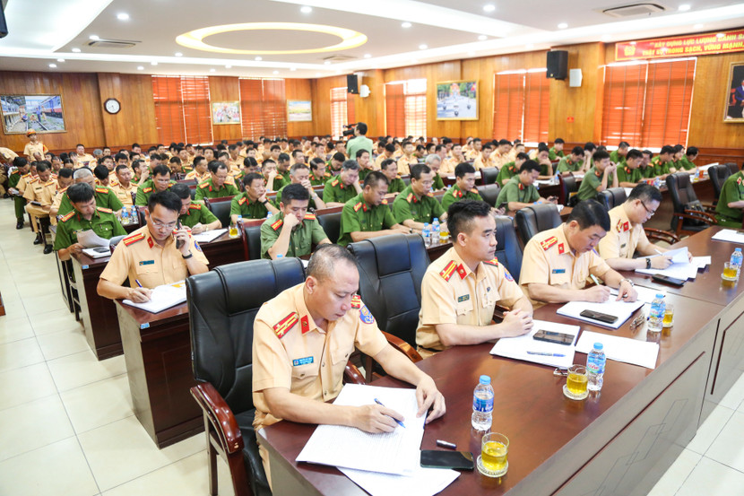 Toàn cảnh hội nghị