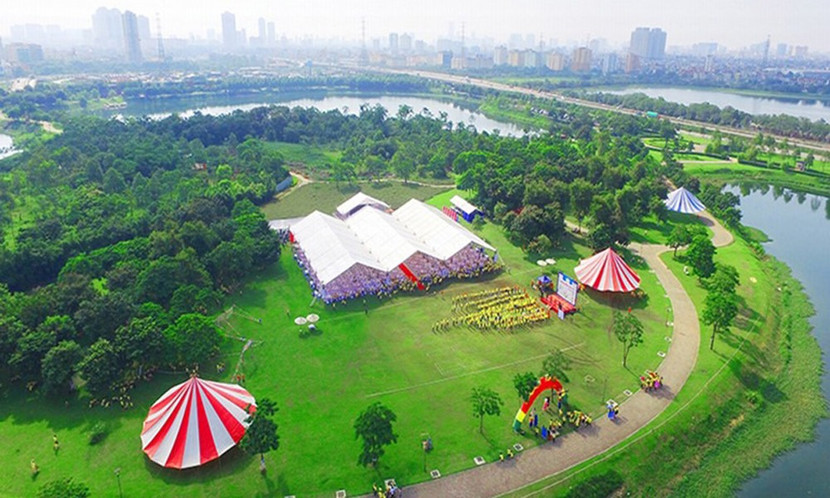 Giải chạy bộ “Vì Công trình xanh Việt Nam năm 2024” được tổ chức tại Công viên Yên Sở thuộc địa bàn quận Hoàng Mai, Thành phố Hà Nội. Giải chạy bộ “Vì Công trình xanh Việt Nam năm 2024” được tổ chức tại Công viên Yên Sở thuộc địa bàn quận Hoàng Mai, Thành phố Hà Nội.