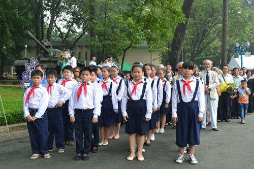 Những người cuối cùng được vào viếng Đại tướng Võ Nguyên Giáp ảnh 39