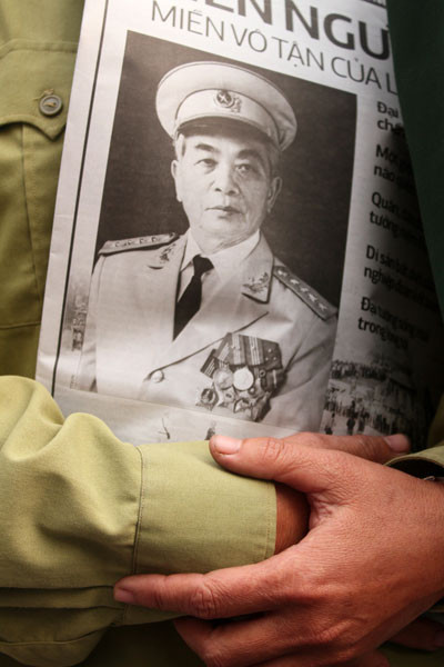 Những người cuối cùng được vào viếng Đại tướng Võ Nguyên Giáp ảnh 36