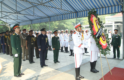 Những người cuối cùng được vào viếng Đại tướng Võ Nguyên Giáp ảnh 37