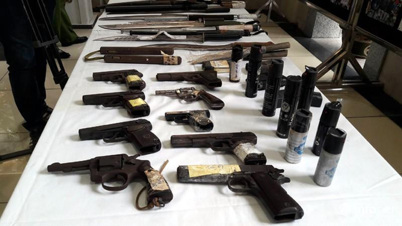 Số súng đạn, dao kiếm của các đối tượng vi phạm pháp luật bị cảnh sát 141 thu giữ
