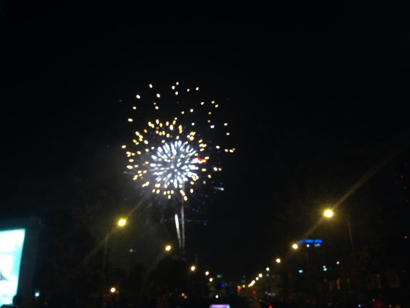 Cả nước hân hoan đón mừng năm mới Bính Thân 2016 ảnh 21