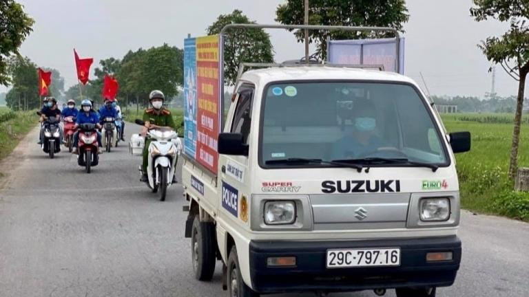 Đoàn viên, thanh niên huyện Thạch Thất ra quân tuyên truyền phòng chống dịch Covid-19