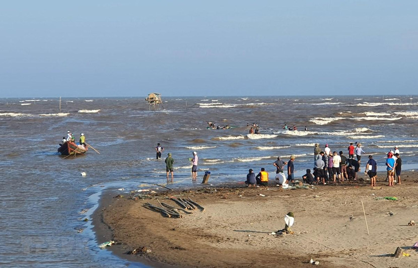 Khu vực tìm kiếm thi thể 3 học sinh mất tích Khu vực tìm kiếm thi thể 3 học sinh mất tích