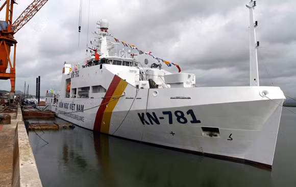 Kiên quyết đấu tranh, yêu cầu Trung Quốc ngừng mọi hoạt động xâm phạm vùng biển Việt Nam ảnh 1