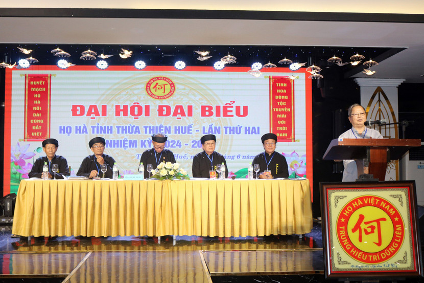 Đại hội đại biểu Họ Hà tỉnh Thừa Thiên Huế diễn ra trang trọng, thành công Đại hội đại biểu Họ Hà tỉnh Thừa Thiên Huế diễn ra trang trọng, thành công