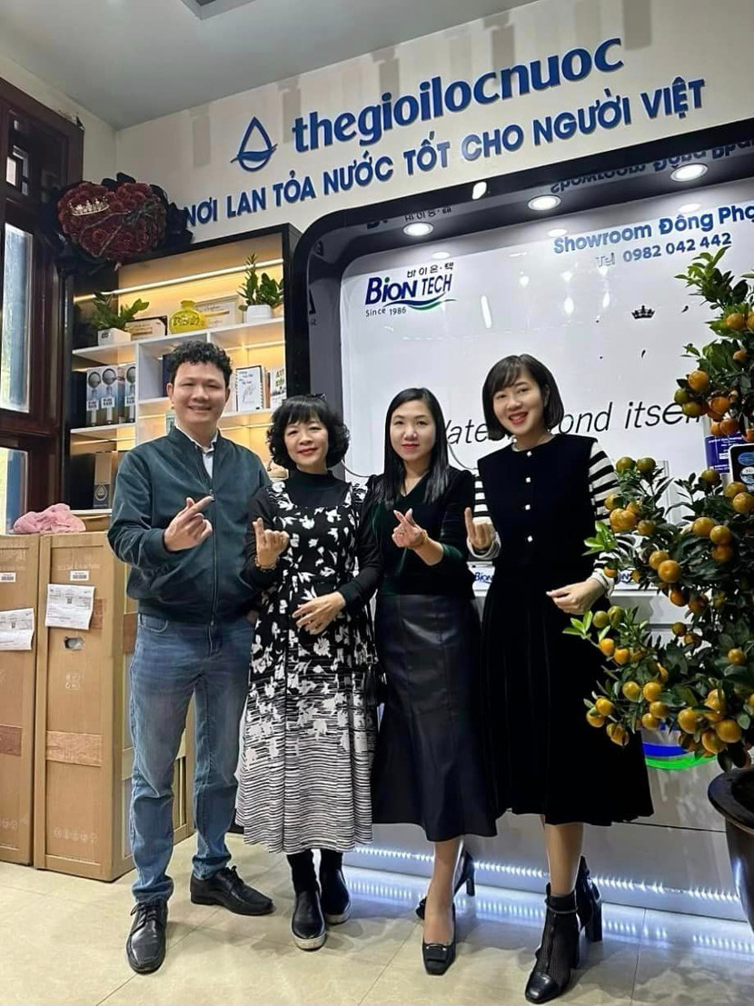 Ban lãnh đạo Thế giới lọc nước thăm showroom Đông Phạm ở TP Thái Bình Ban lãnh đạo Thế giới lọc nước thăm showroom Đông Phạm ở TP Thái Bình