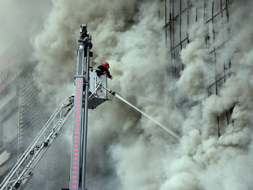 Vụ hỏa hoạn tại quán karaoke trên đường Trần Thái Tông (Cầu Giấy, Hà Nội) khiến 13 người tử vong. Ảnh: Phi Hùng