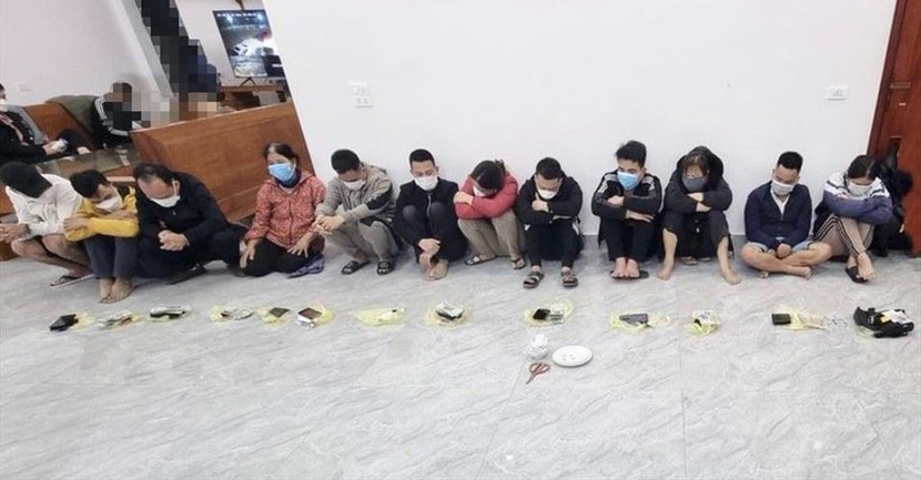 12 đối tượng nam nữ bị Công an bắt giữ