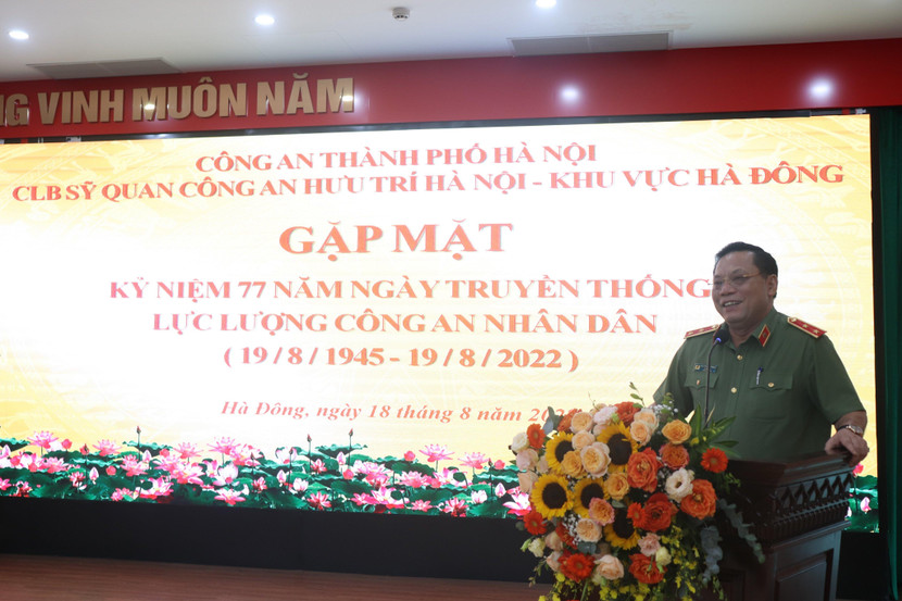 Trung tướng Nguyễn Hải Trung - Giám đốc CATP Hà Nội phát biểu tại hội nghị Trung tướng Nguyễn Hải Trung - Giám đốc CATP Hà Nội phát biểu tại hội nghị