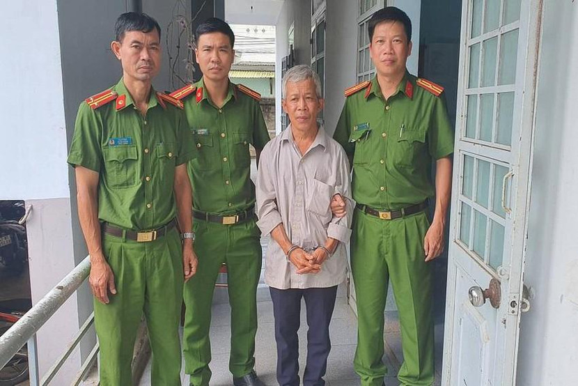 Chu Sỹ Duy khi bị Công an bắt giữ Chu Sỹ Duy khi bị Công an bắt giữ