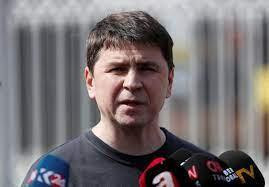 Cố vấn của Tổng thống Ukraine Mykhailo Podolyak tại Istanbul, Thổ Nhĩ Kỳ, hôm 29/3. Ảnh: Reuters.