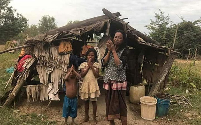 Hộ nghèo ở Campuchia. Hộ nghèo ở Campuchia.