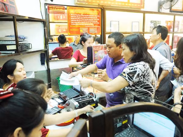 Giá vàng hôm nay (25-9): Tăng mạnh ảnh 1