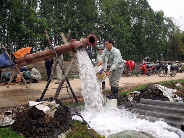 Bỏ thu phí nhưng sẽ áp giá dịch vụ thủy lợi ảnh 1