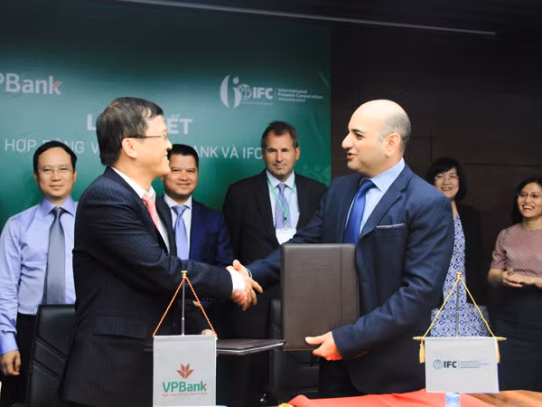 IFC sẽ cung cấp gói tài chính trị giá 125 triệu USD cho VPBank ảnh 1