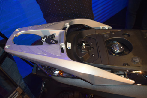 Gần Tết, Honda Việt Nam tung ra mẫu SH 300i ABS, giá 248 triệu đồng ảnh 7