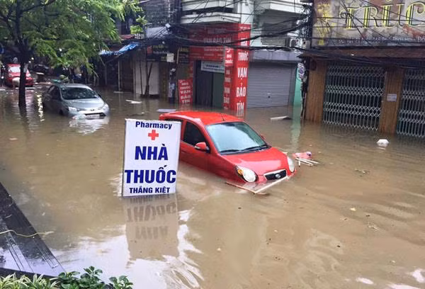 Mưa lớn kéo dài, Hà Nội mênh mông nước ảnh 5